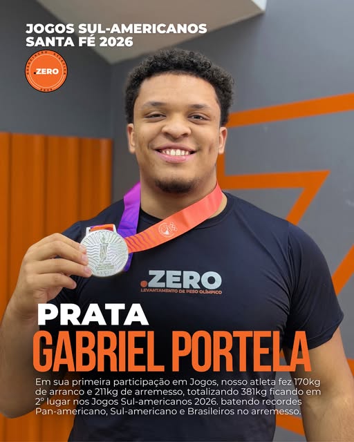 Arte original: Gabriel Portela com a medalha de prata nos Jogos Sul-Americanos Santa Fé 2026